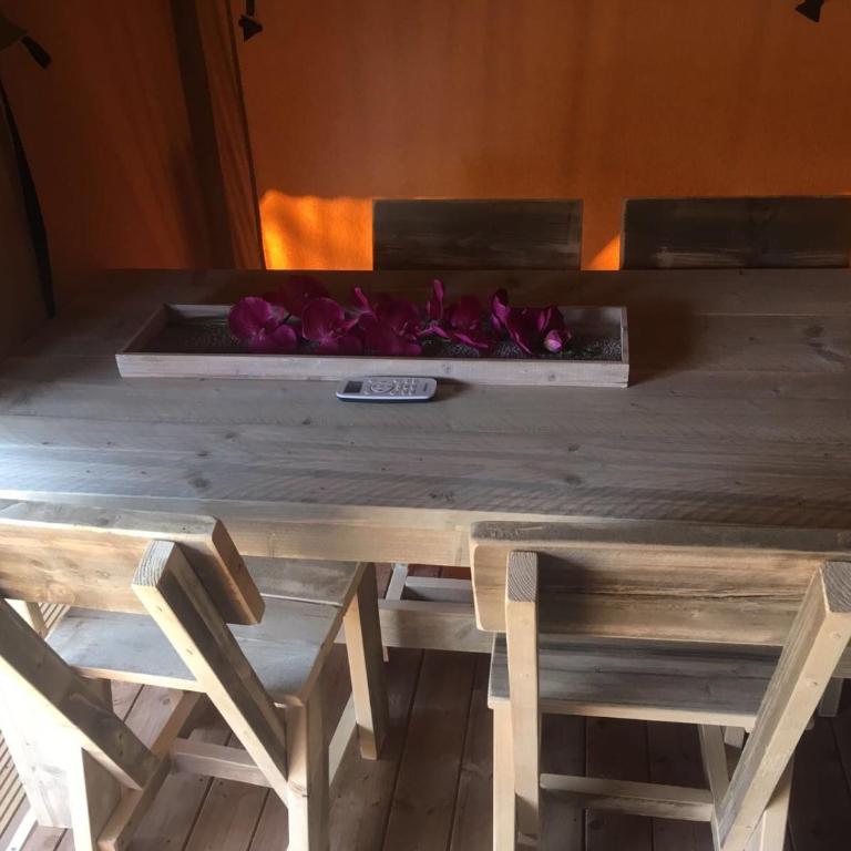 Glamping Lodge Estartit - Two-Bedroom Bungalow - 5