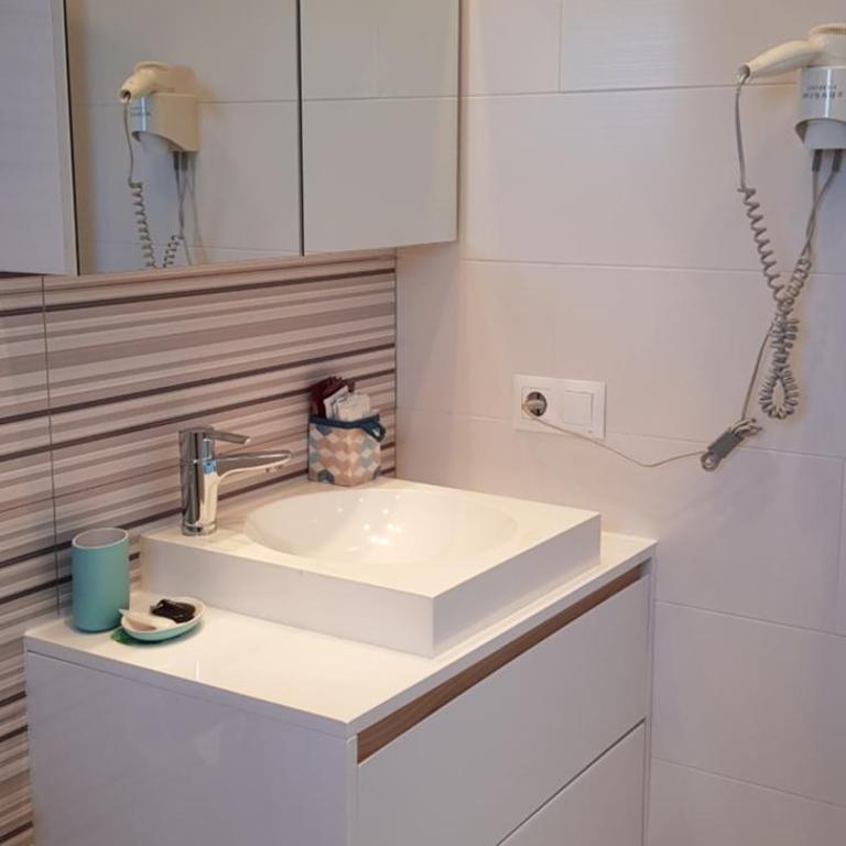 Los Gracioseros Apt 207 - Apartment with Pool View - 16