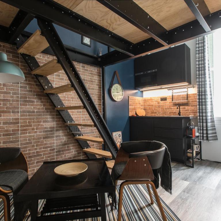 Mezzanine Studio near Monaco - Studio - 1