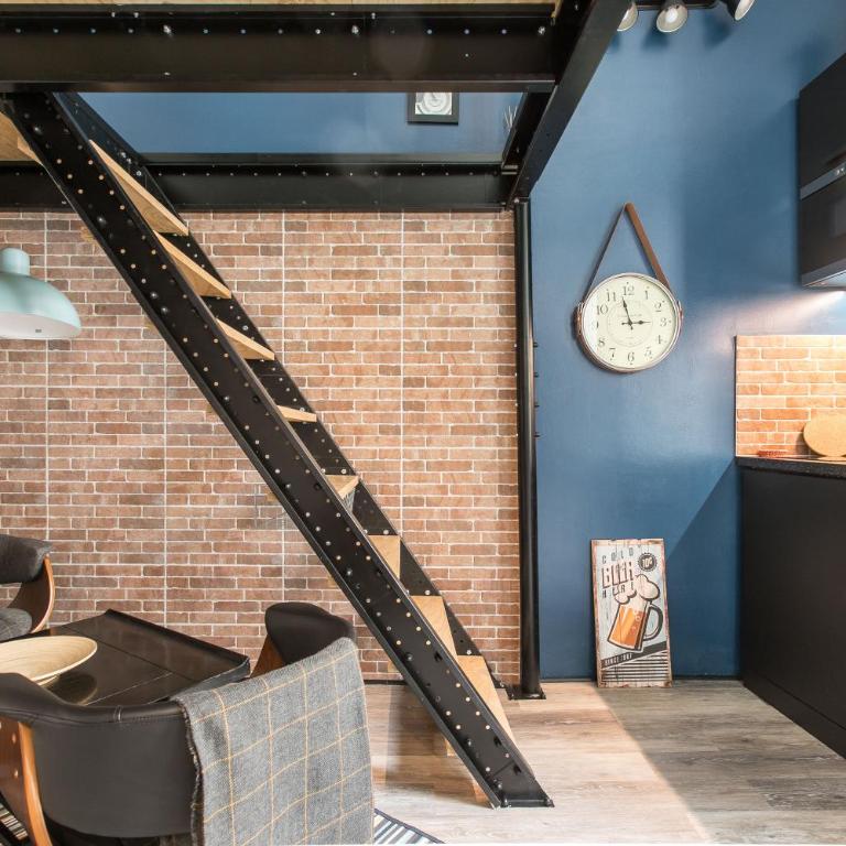 Mezzanine Studio near Monaco - Studio - 12