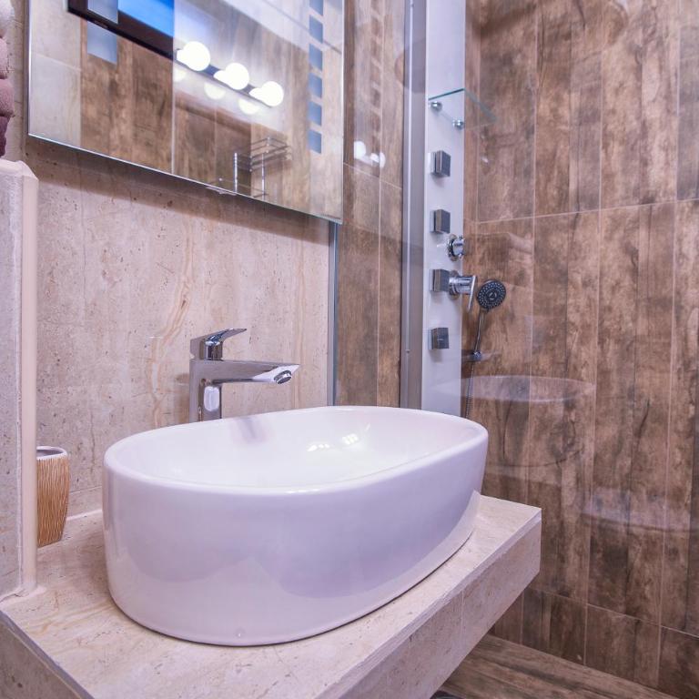 Luxury Boutique Studio Apartments - Apartman sa Terasom - 30