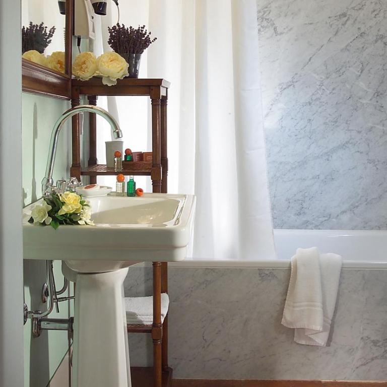 Antica Dimora Firenze - Deluxe Double or Twin Room - 3