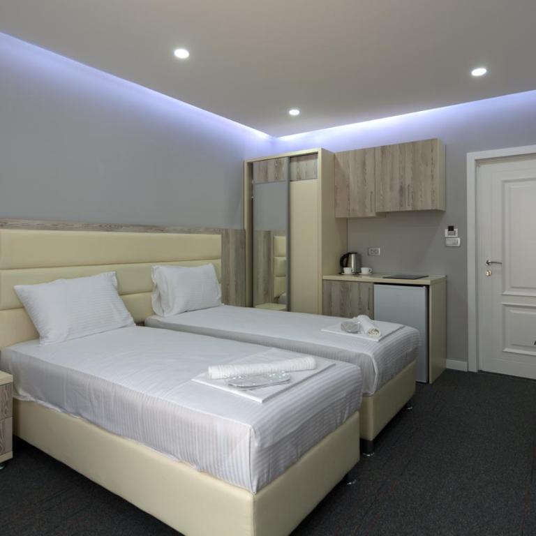 Guesthouse Montex - Dvokrevetna Soba s Bračnim Krevetom/2 Zasebna Kreveta sa Bočnim Pogledom na More - 4