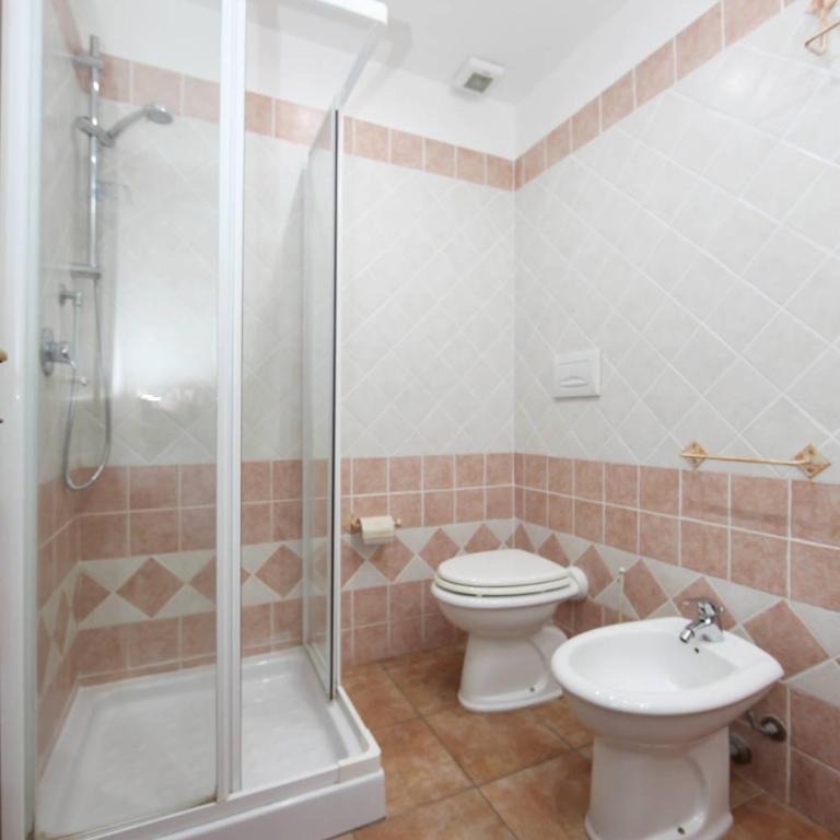 Guest House Villabianca - Camera Matrimoniale Comfort - 18