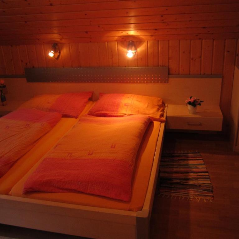 Apartment "Sunseitn" am Pietschacherhof - Doppelzimmer mit Gemeinschaftsbad - 1