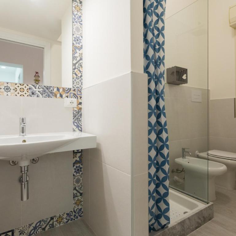 dallo Zio Totò - Double Room with Private Bathroom - 6