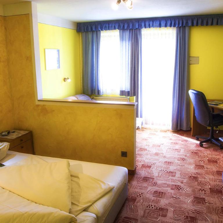 Gästehaus Götz - Doppelzimmer mit Balkon - 14