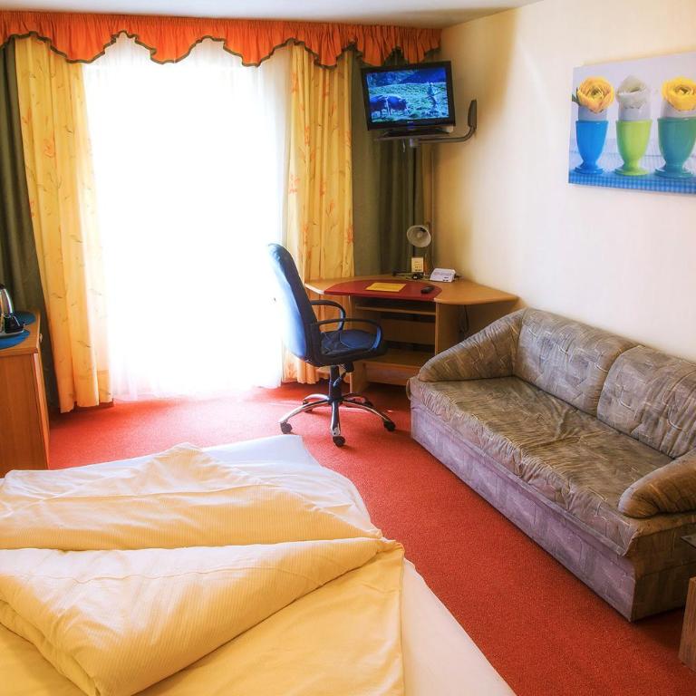 Gästehaus Götz - Doppelzimmer mit Balkon - 15
