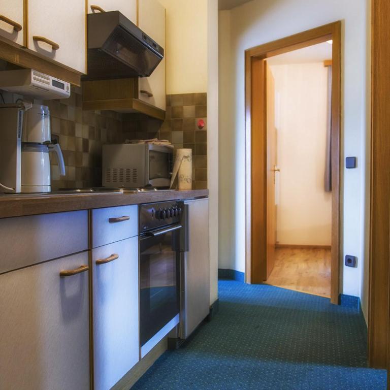 Gästehaus Götz - Apartment mit 1 Schlafzimmer und Balkon (2-3 Erwachsene) - 4