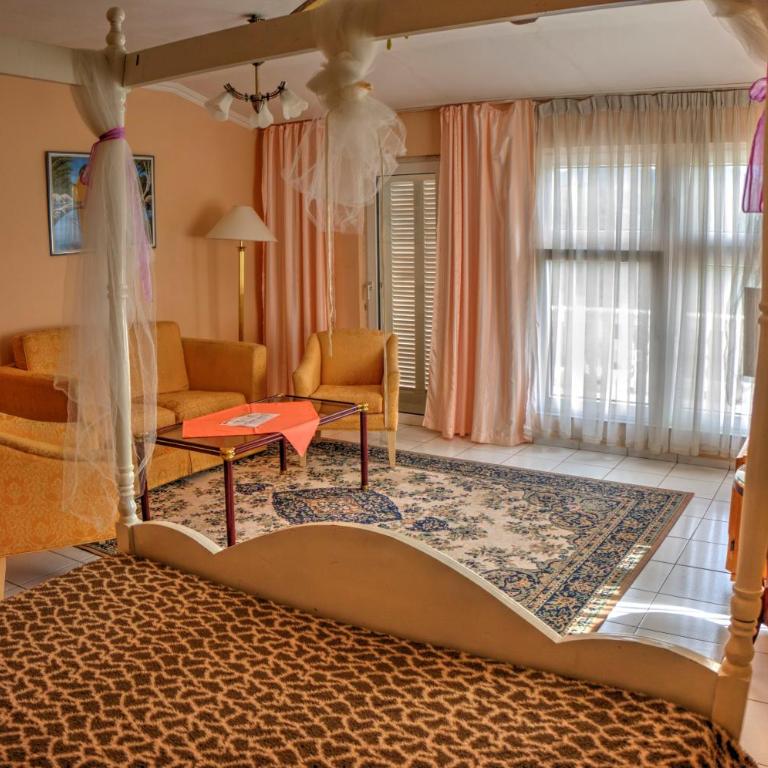 Hotel Independencia - Suite with Terrace - 2