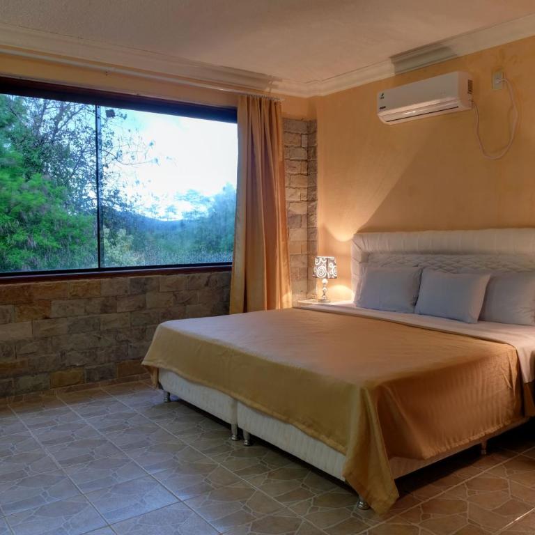 Hotel Independencia - King Room - 1