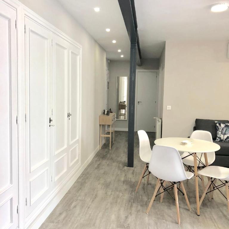 Plaza 5 Apartments Carabanchel - Apartment - 16