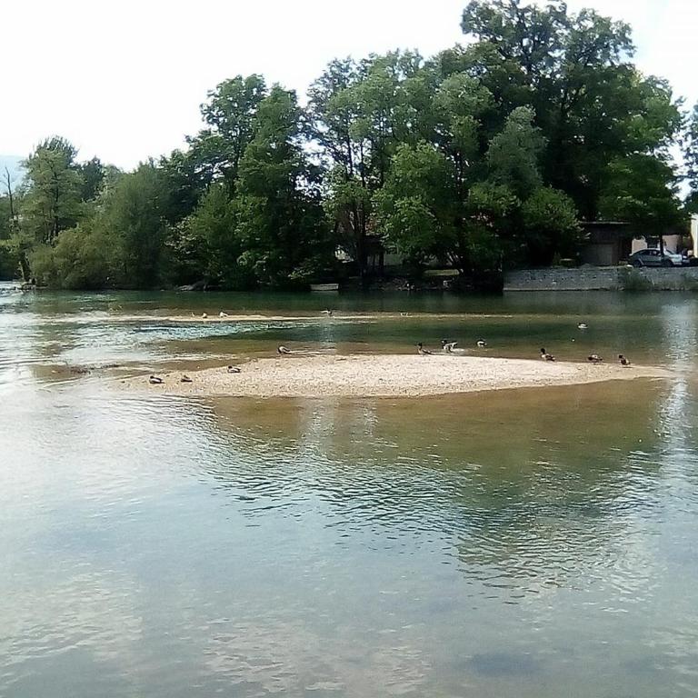 Guesthouse Una 1 Bihac - Three-Bedroom Apartment - 36