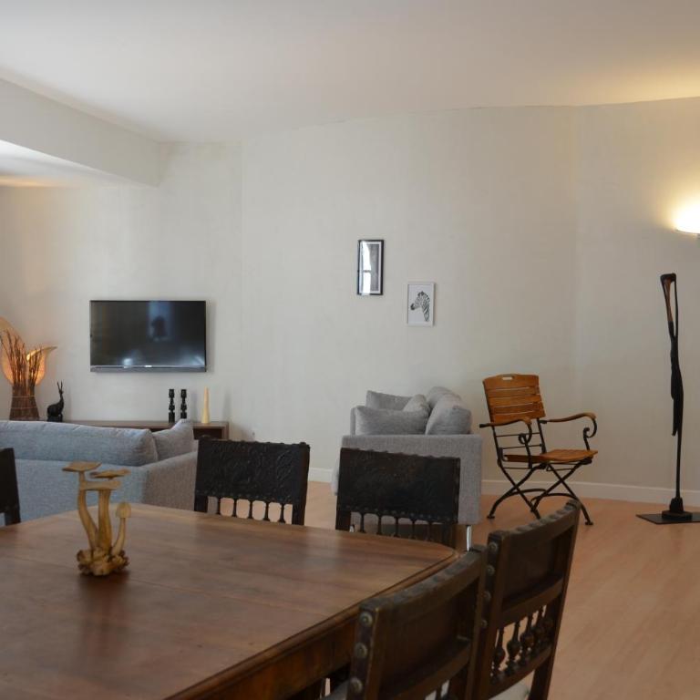face au Palais des Papes - Appartement - 3