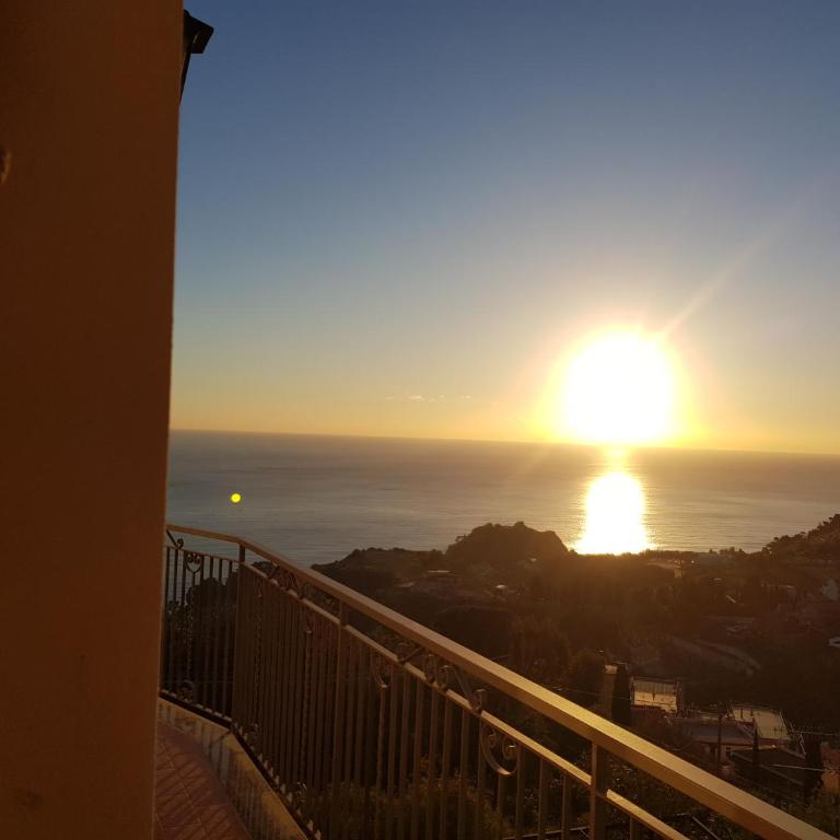 Casa Aurora - Camera King con Vista Mare - 3