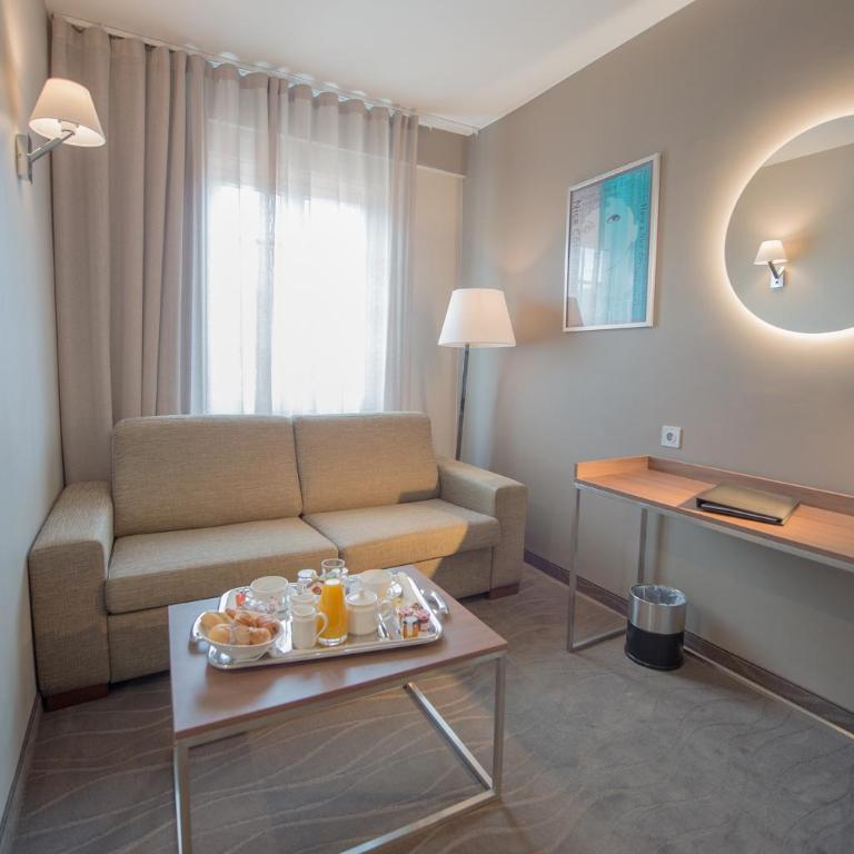 Hotel Lou Castelet - Chambre Quadruple Supérieure - 9