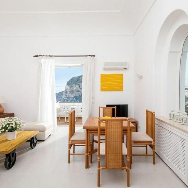 Villa Mariuccia Capri - Appartamento con 3 Camere da Letto, Terrazza e Vista Mare - su 2 Livelli - 3