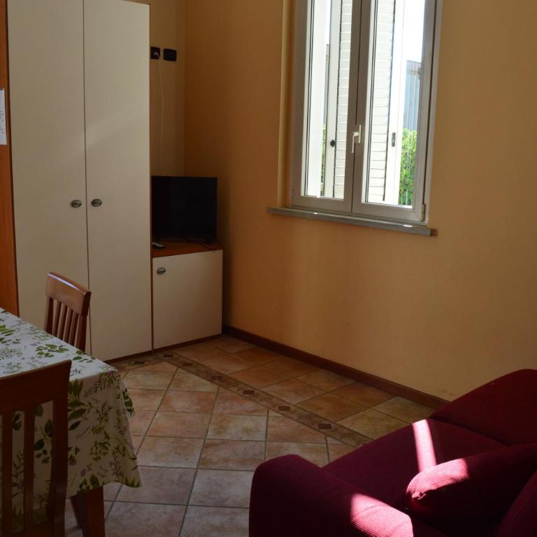 Residenza sul Mare Villa Margherita - Il Lupo Affitta - Appartamento con 1 Camera da Letto - 3