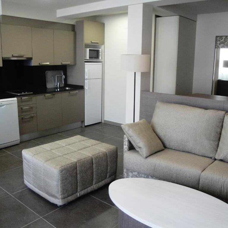Pierre & Vacances Barcelona Sants - One-Bedroom Apartment (2-5 Adults) - 1