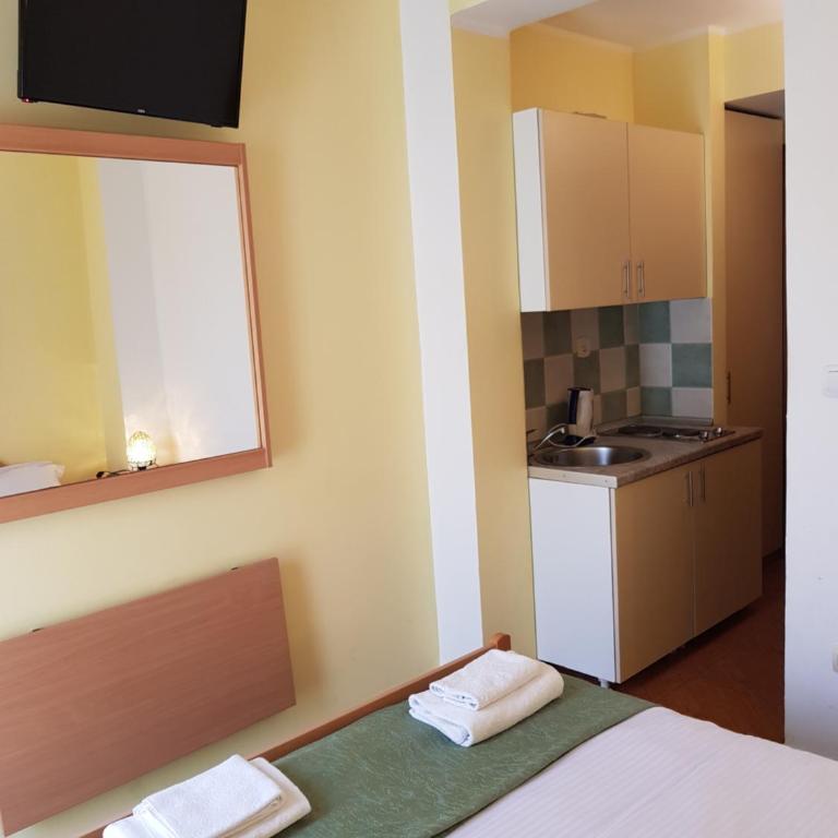 Apartments Tamara - Studio sa Balkonom (2 Odrasle Osobe) - 2