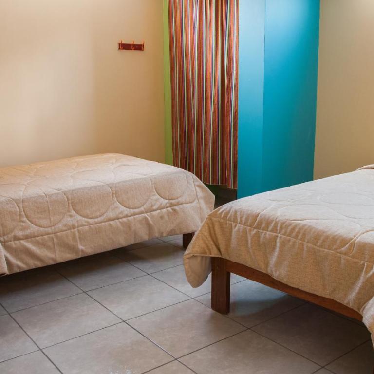 B&B Valcava - Twin Room with Shared Bathroom - 6