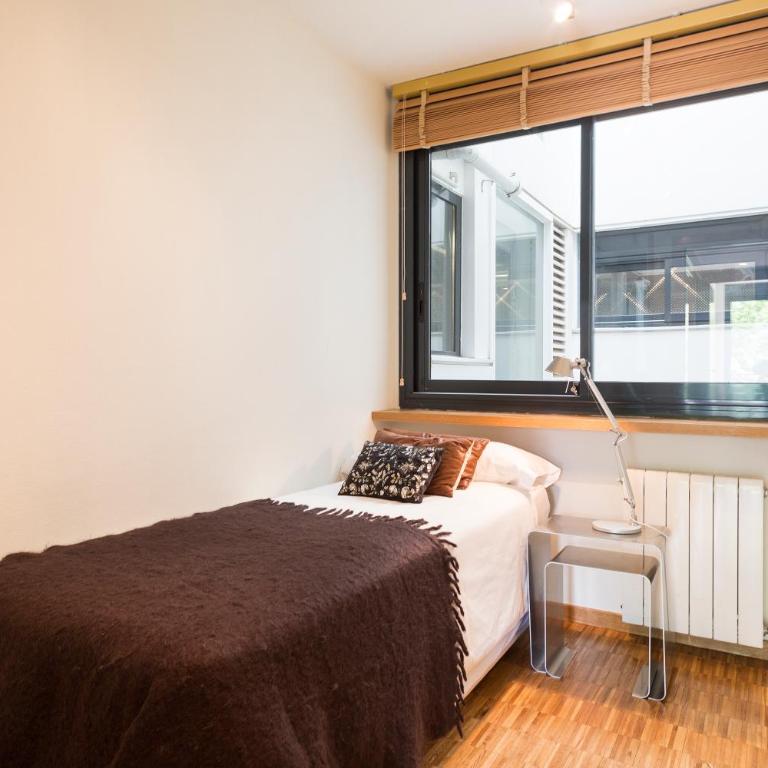 My Space Barcelona Executive Apartments Center - Apartamento de 3 dormitorios - Calle Prats de Molló, 18 - 24