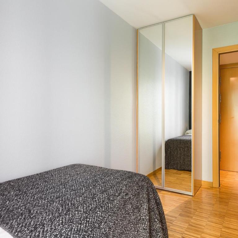 My Space Barcelona Executive Apartments Center - Apartamento de 3 dormitorios - Calle Prats de Molló, 18 - 26