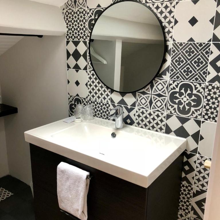 Hôtel des Beaux Arts - Superior Double Room - 20