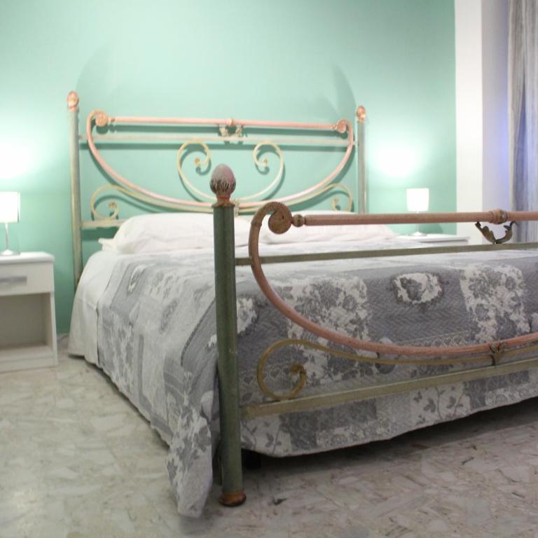 Harmony Rooms - Double Room with Extra Bed - 2