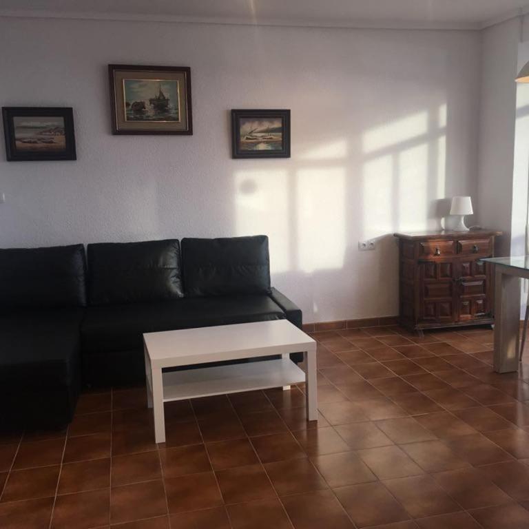 2 bedroom's flat on the beach, City center, 1 line - Apartamento de 2 dormitorios - 12