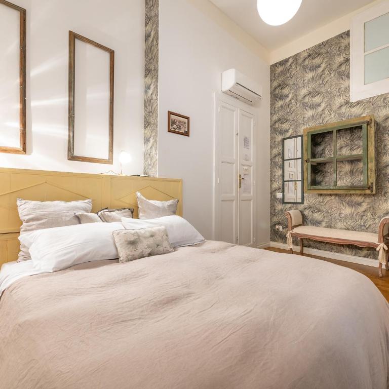 Sardinia Home Design - Double Room (2 Adults + 1 Child ) - 6