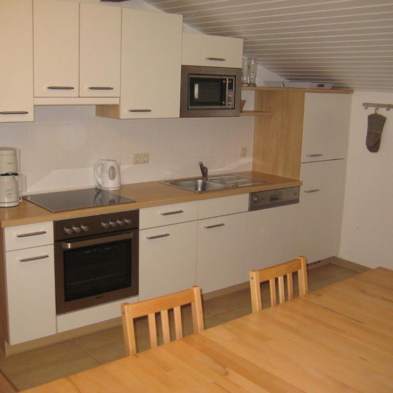 Apartments Spiegl Holzmann - Apartment mit 2 Schlafzimmern - 3