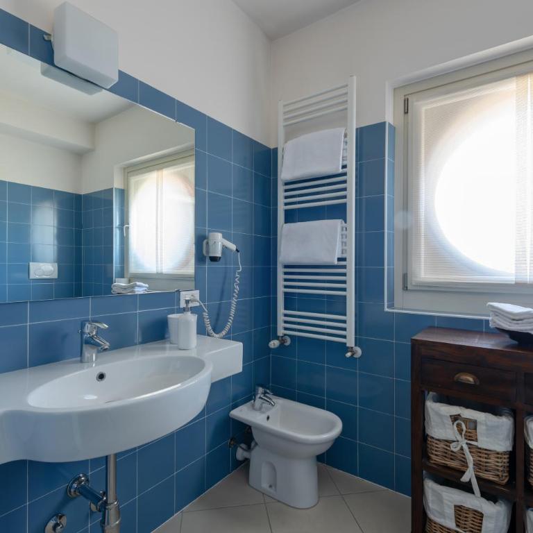 Vialeromadodici Rooms & Apartments - Monolocale con Vista Lago - 3