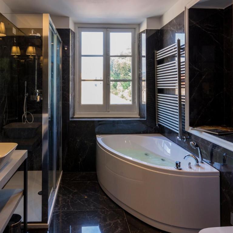 Mediterraneo Emotional Hotel & Spa - Suite Queen con Vasca Idromassaggio - 1