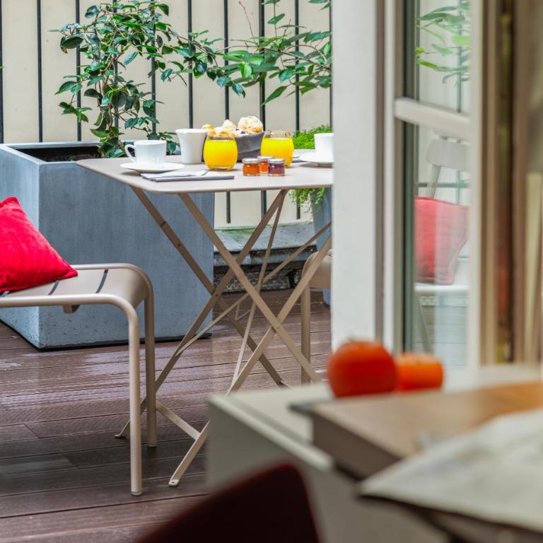 Hôtel Le Tourville by Inwood Hotels - Chambre Double Exécutive avec Terrasse - 2