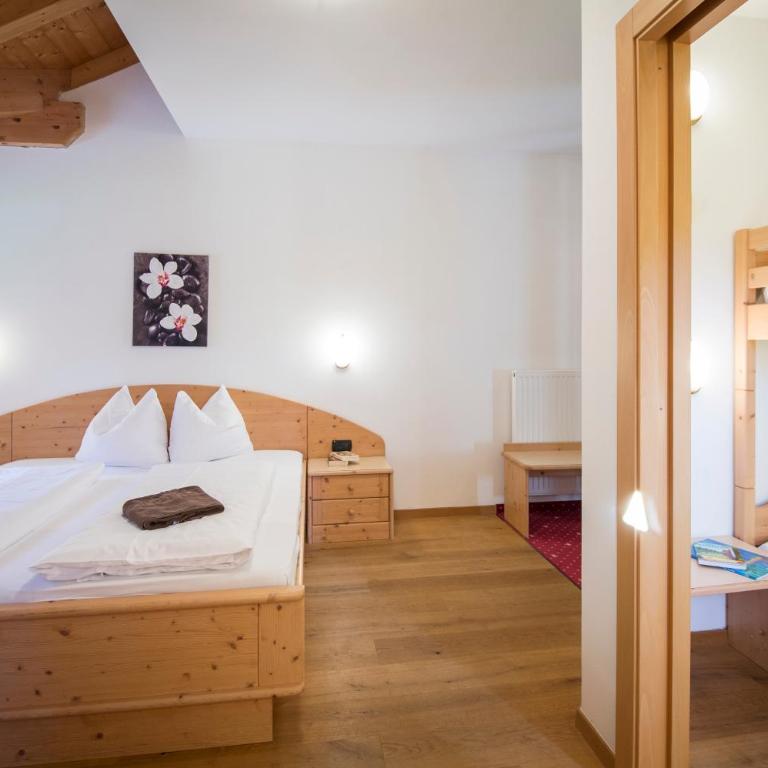Hotel Alpin - Camera Familiare (2 Adulti + 2 Bambini) - 1