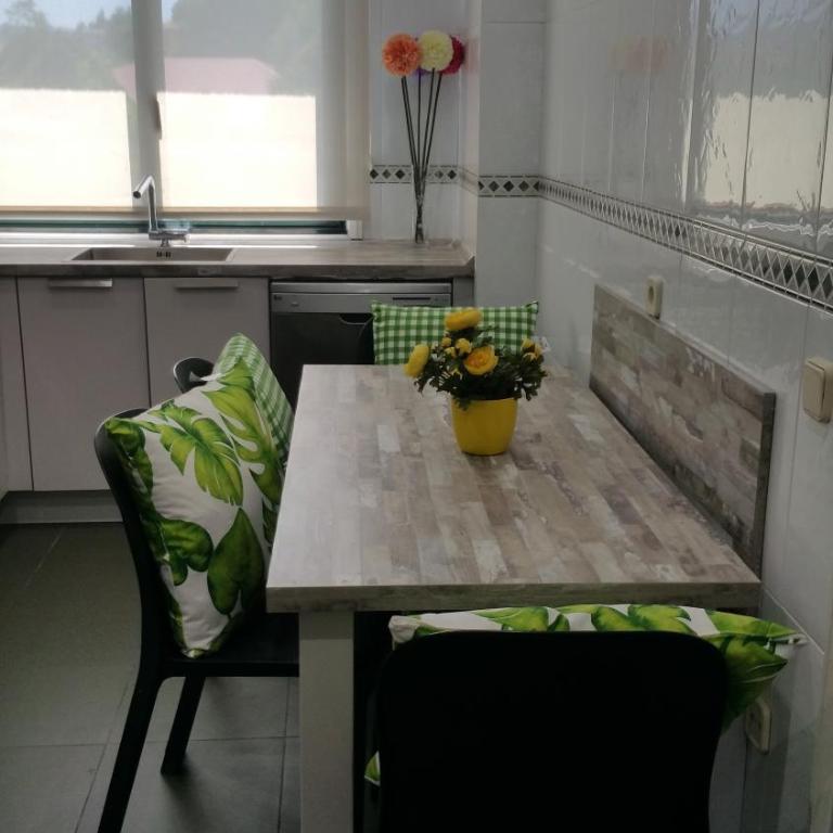 Casa Castrelos ideal Familias y Grupos - Apartamento con vistas a la piscina - 7