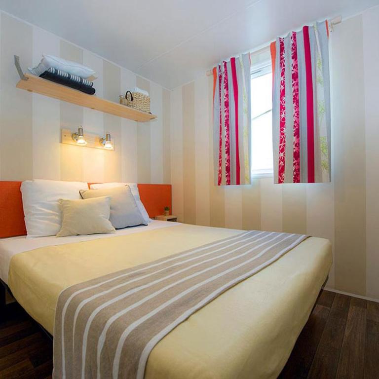 Mobilhome Climatisé 3CH 6P dans Parc des 7 Fonts - Mobile Home - 20