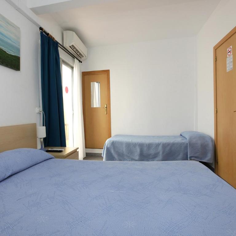 Hostal L'Alba - Habitación Triple económica - 10