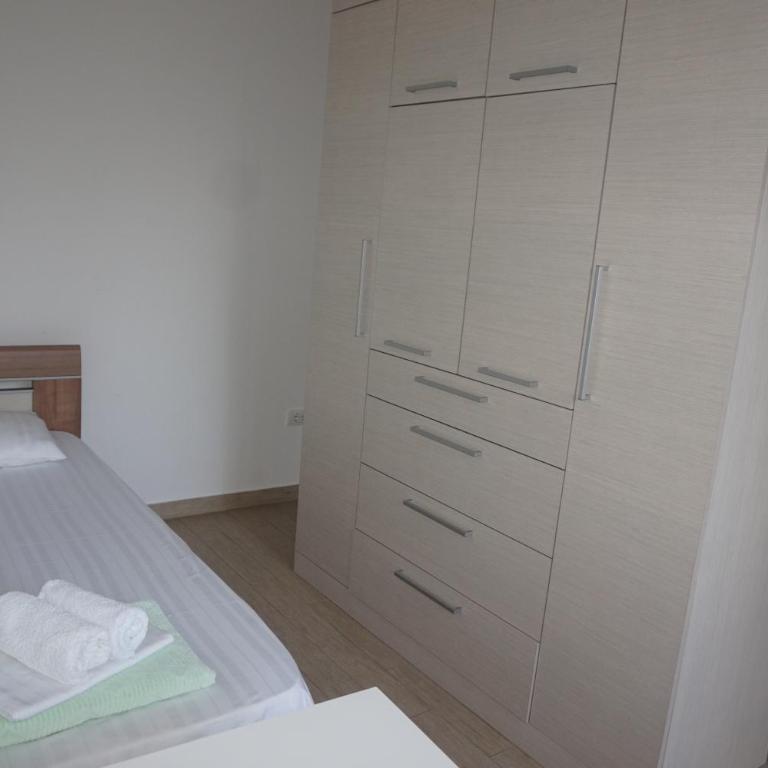 Apartments Minja Nerin - Apartment with Terrace - 6