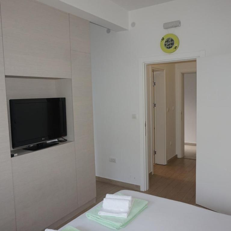 Apartments Minja Nerin - Apartment with Terrace - 3