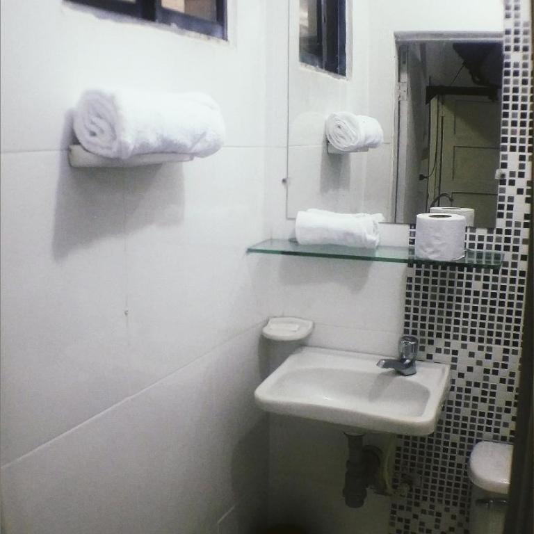 QuillaHost Guesthouse - Habitación Doble Deluxe (2 adultos + 1 niño) - 12