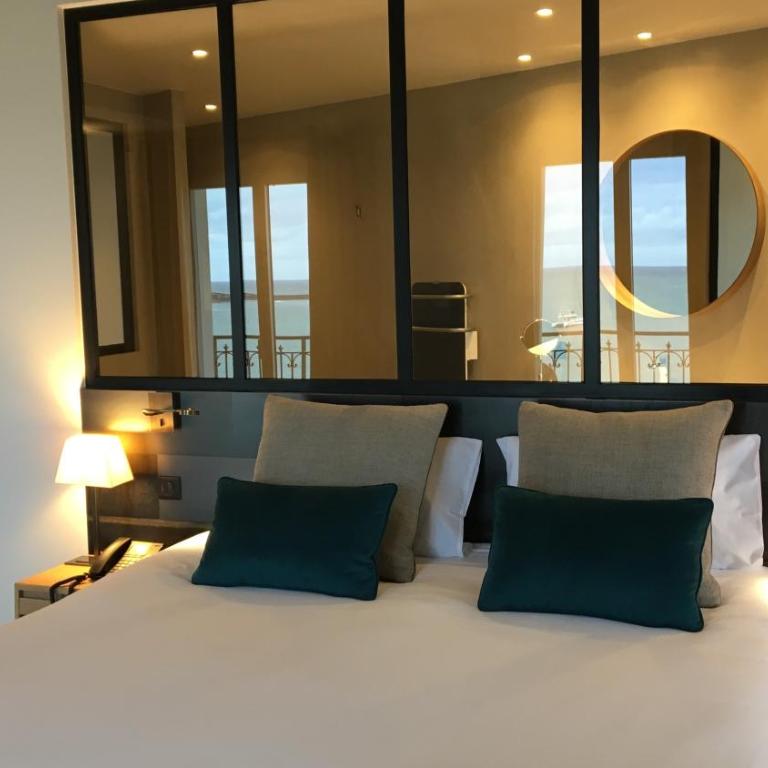 Hôtel de la Plage - Saint Jean de Luz - Chambre Prestige Premium avec Balcon - Vue sur Mer - 7