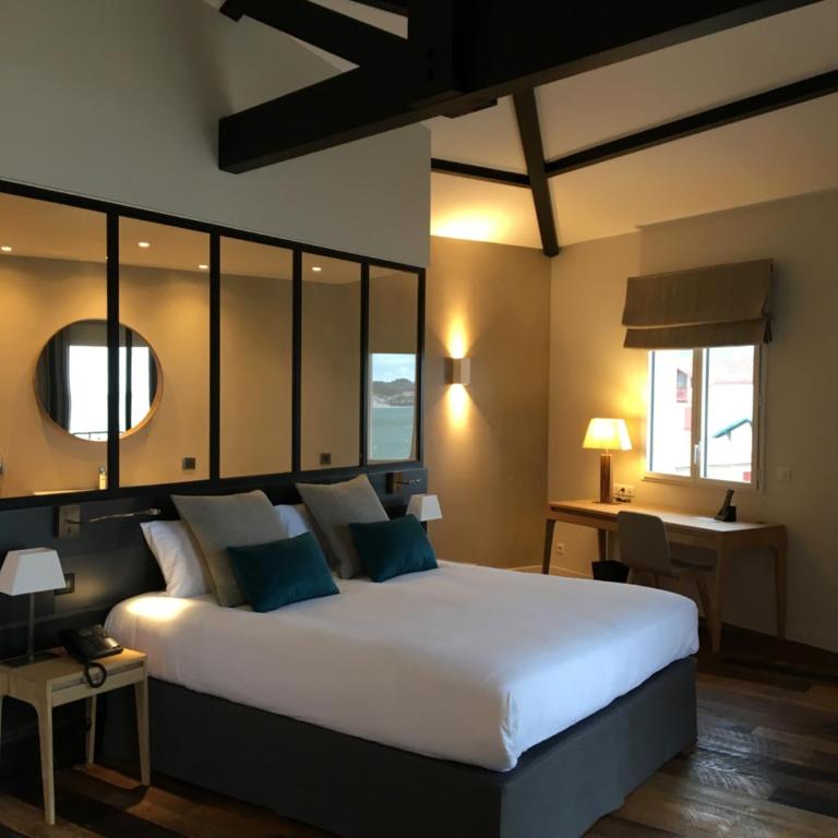 Hôtel de la Plage - Saint Jean de Luz - Chambre Prestige Premium avec Balcon - Vue sur Mer - 3