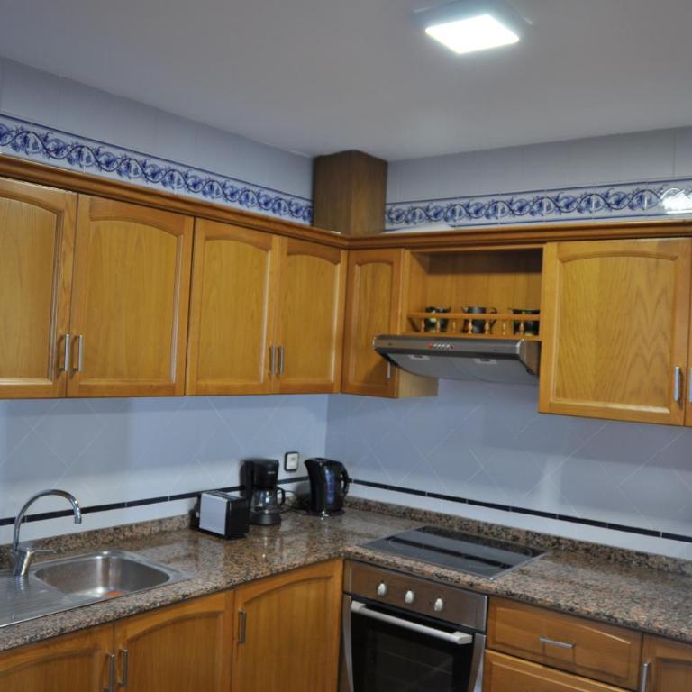 Costahispania 308 - Three-Bedroom Bungalow - 18