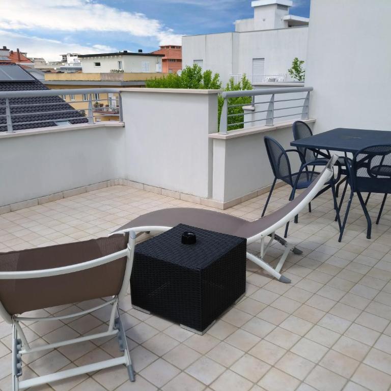 Residence Ilario Suite Hotel - Studio with Balcony - 1