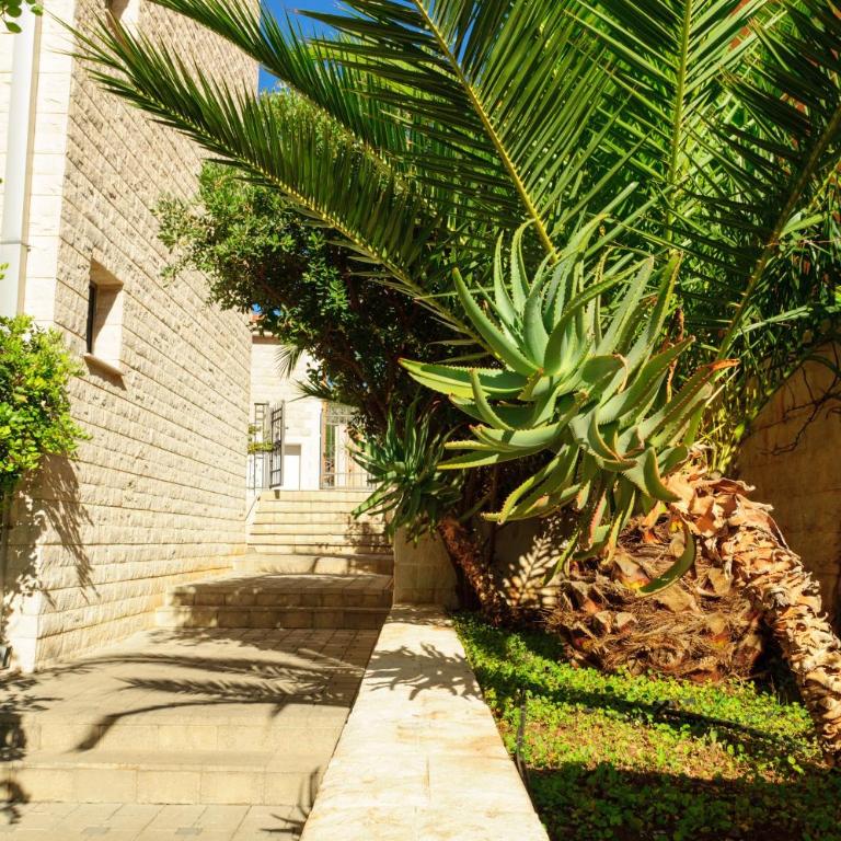 Apartment with pool - Two-Bedroom Apartment with Terrace - 18