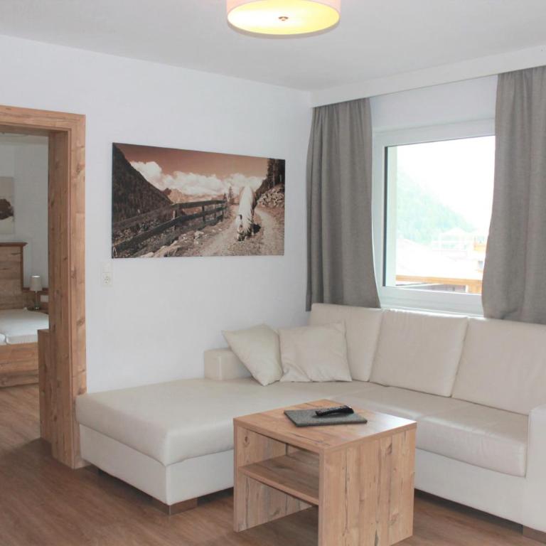 Alpendiamond Ski in & Bike Out apartments Top 200, 400 & penthouse 600 - Apartment mit 3 Schlafzimmern und Balkon - 11
