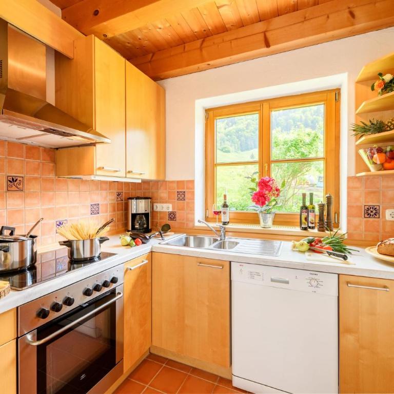 "Viktoria Chalet" - Annehmlichkeiten vom 4-Sterne Familien-und Wellnesshotel Viktoria nebenan können mitbenutzt werden - Chalet - 11