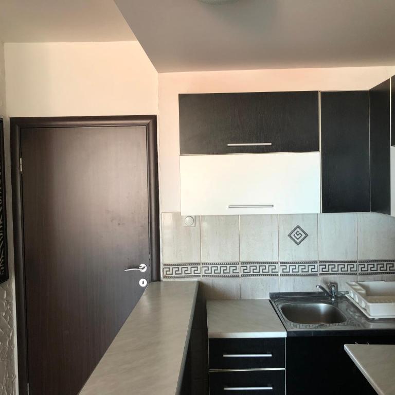 Veselinka Apartments & Rooms - Apartment with Sea View - 4